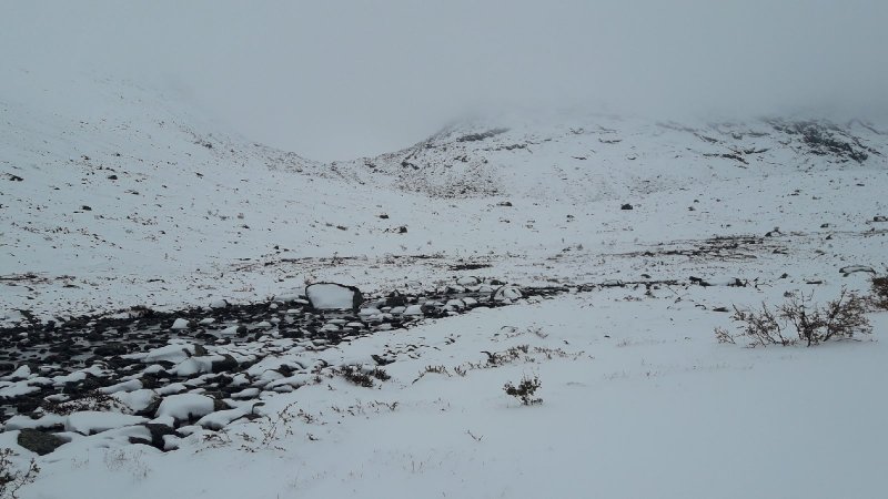 Утопают в снегу Хибины