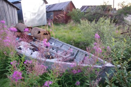 Старые рыбацие лодки ищет художница в Мурманской области