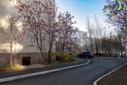 Капитально отремонтировали двор на Баумана в Мурманске