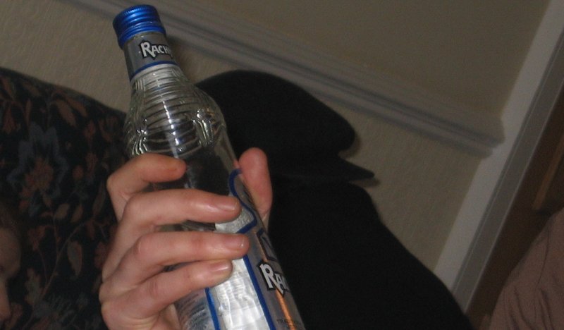 На ворованной бетономешалке поехал за спиртным житель Североморска