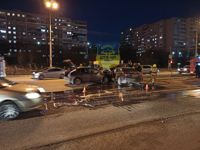 Автоледи спровоцировала серьезную аварию на Кольском