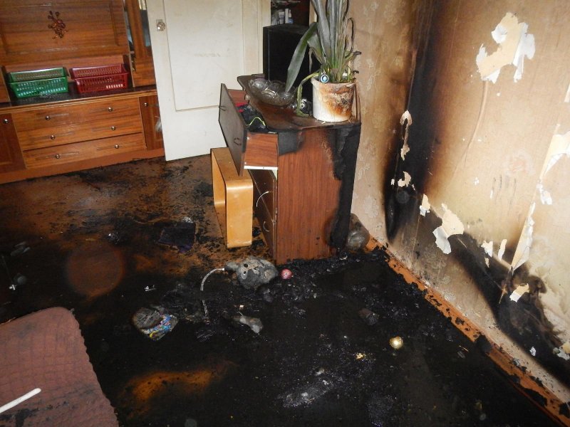 Мертвого мужчину нашли в сгоревшей квартире в Апатитах