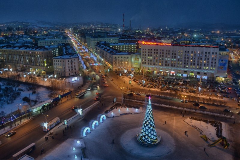 Самые нарядные витрины и елки выберут в Мурманске