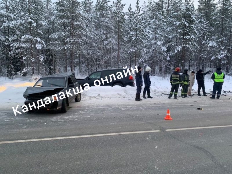 Раскидало по обочинам три машины возле Кандалакши