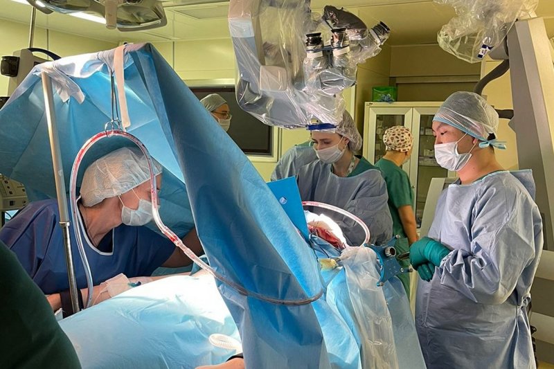 Ребенок из Мурманска был в сознании во время удаления опухоли мозга