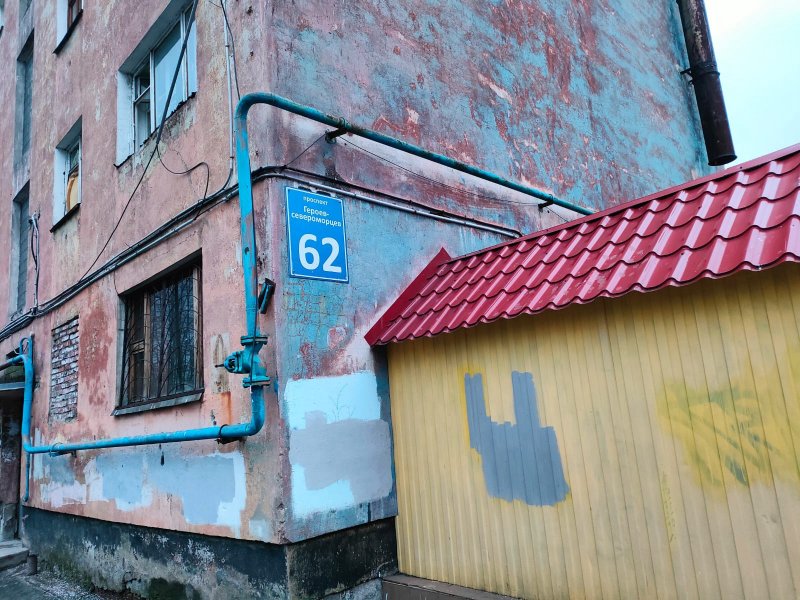 Труп мужчины обнаружили в сквере Мурманска