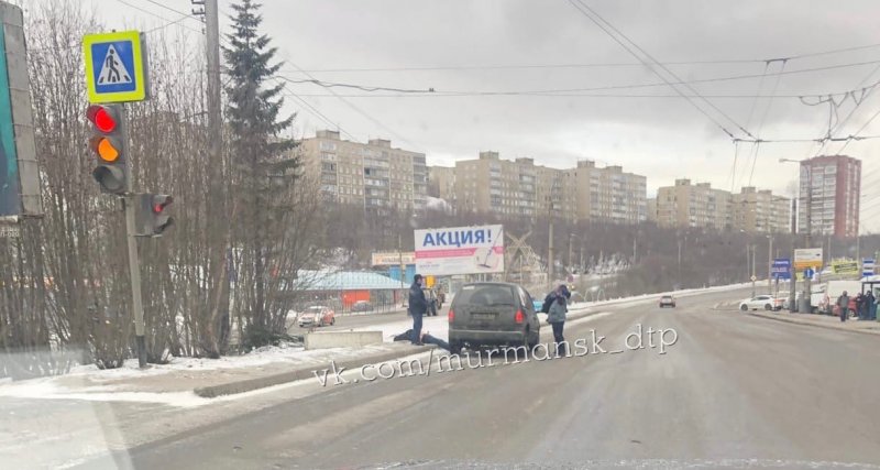 Сбила пешехода машина на Морской в Мурманске