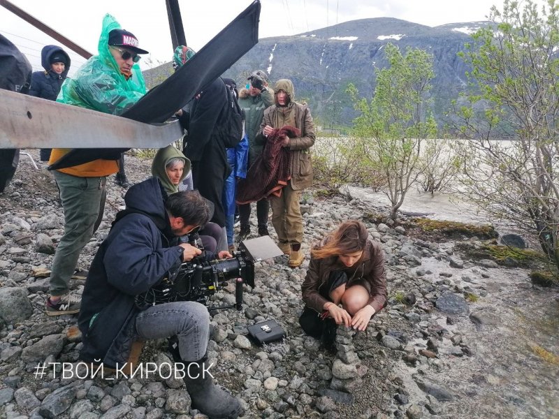 "Летом асфальт теплый": съемки фильма идут в Кировске