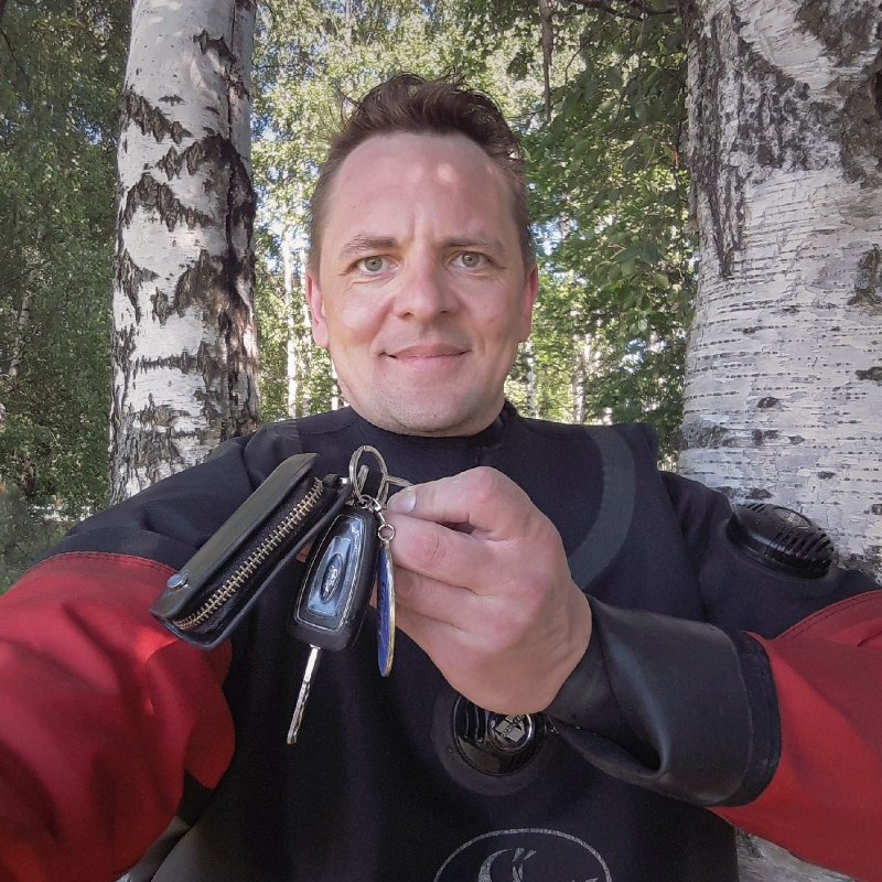 Мурманскую семью выручил карельский дайвер 