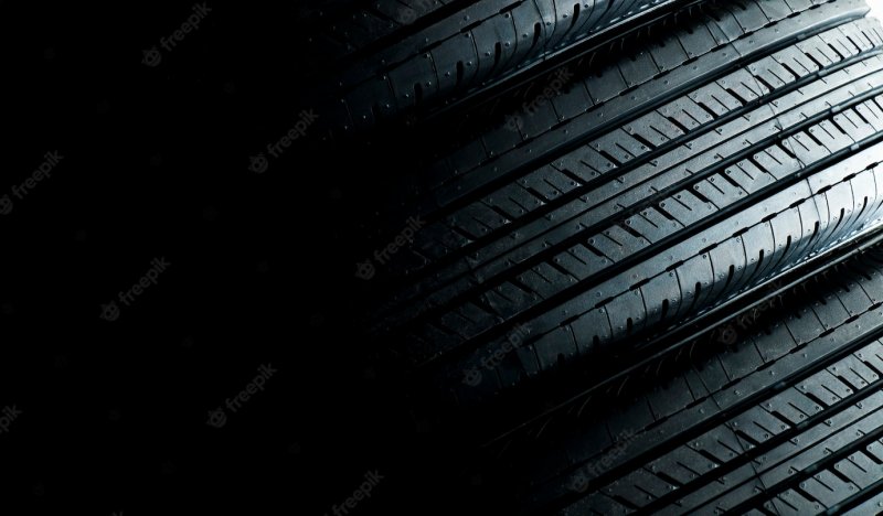 Свалку шин обязали убрать мэрию Оленегорска