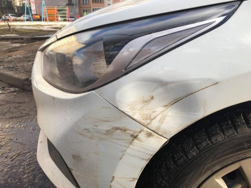 Повредил припаркованные авто на 250 тысяч пьяный житель Кандалакши