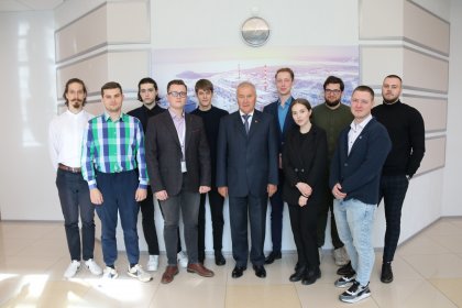 Кольская АЭС: Василий Омельчук познакомился с новыми молодыми сотрудниками