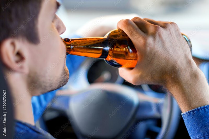 Судимого за «пьяную» езду снова поймали за рулем подшофе в Мурманске