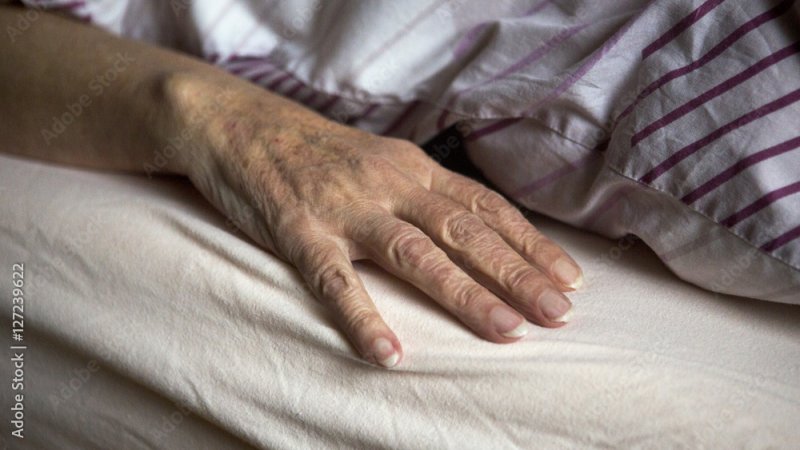 Ворвался к старушке в квартиру и ограбил мужчина в Мурманске