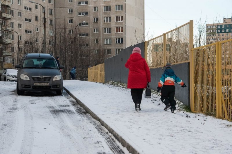 Обновили пешеходную связь на Орликовой в Мурманске