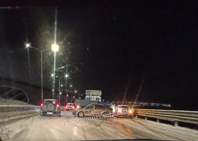Массовая авария произошла в Мурманске