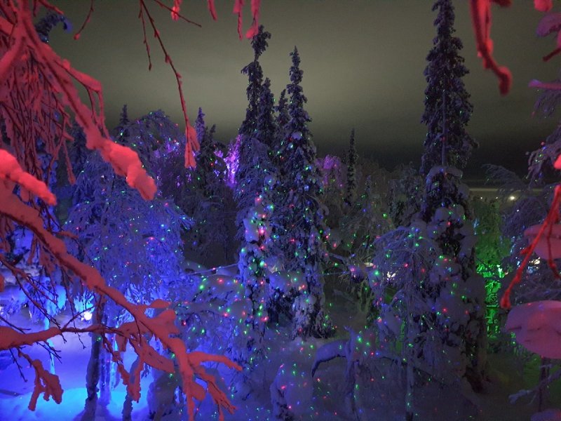 Началось строительство «снежных сказок» Кировска