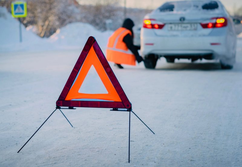 Иномарка сбила ребенка на "зебре" в Мурманске