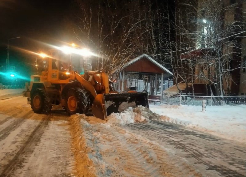 На усиленный режим работы перешли коммунальщики в Мурманске