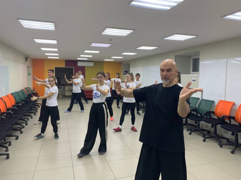 Мастер-класс по тайцзицюань преподаватель из Китая провёл для студентов Мурманска