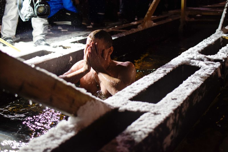 Определены места массового купания на Крещение в Заполярье