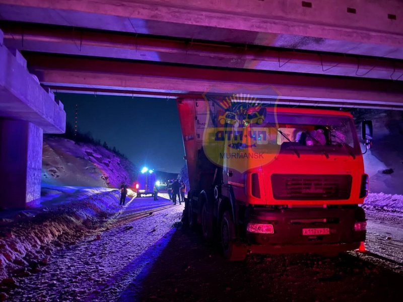 Проверить мост предстоит специалистам после аварии у Лавны