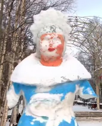 Оторвали руки и лишили лица: изуродовали Снегурочку в Мончегорске