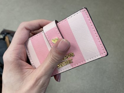 Нашел кошелек и принялся тратить чужие деньги мурманчанин