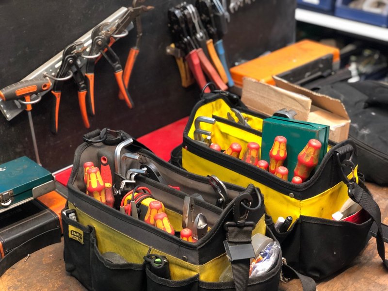 Запчасти на 115 тысяч рублей украл с СТО житель Мурманска