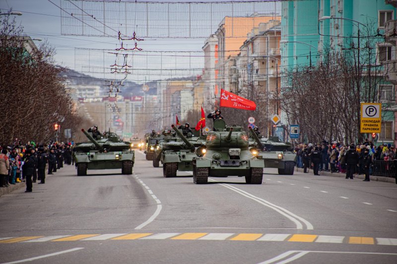 Из-за репетиций Парада Победы освободят от машин центр Мурманска