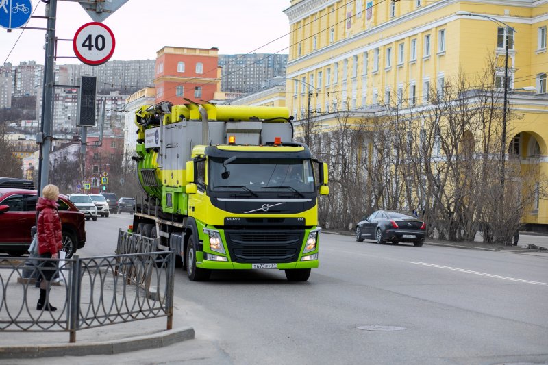 Супер-пылесосы АО «ММТП» помогают убирать Мурманск