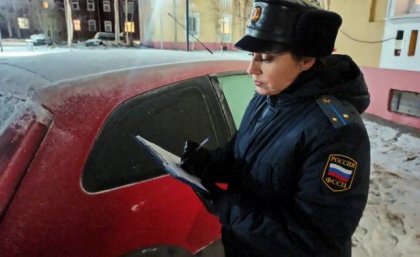 Гонщик накопил 16 штрафов ГИБДД и чуть не лишился Chrysler в Апатитах