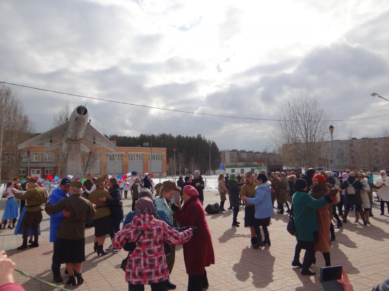 Майский вальс станцуют в Полярных Зорях