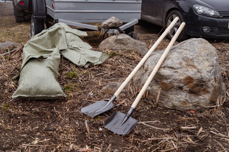 Дворник обокрал пенсионера в Оленегорске