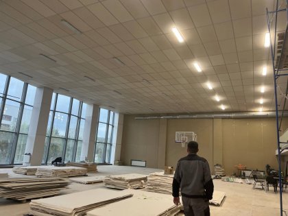 Продолжается ремонт Дома физкультуры в Оленегорске