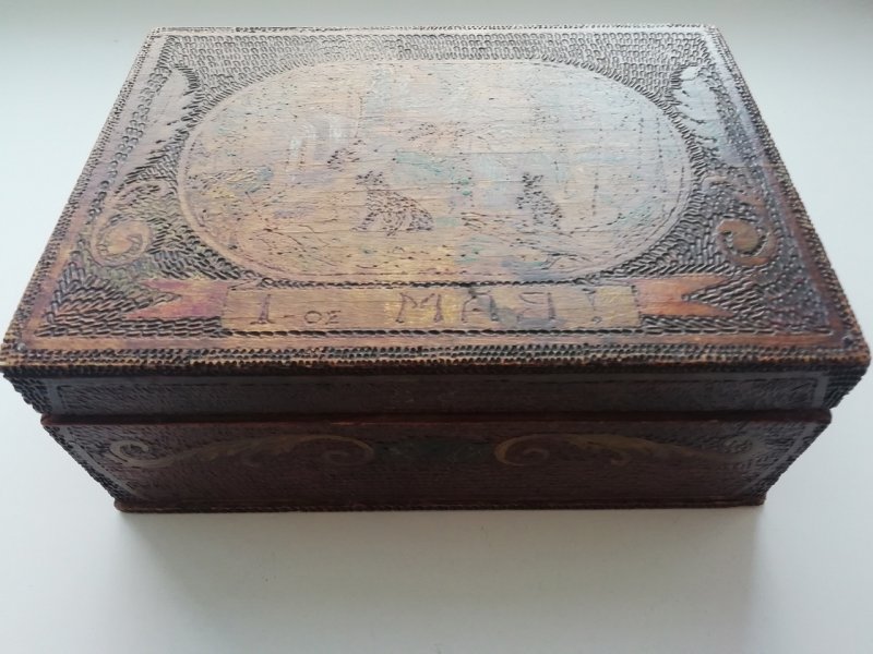 Шкатулка за буханку хлеба: историю экспоната рассказали в музее Полярного