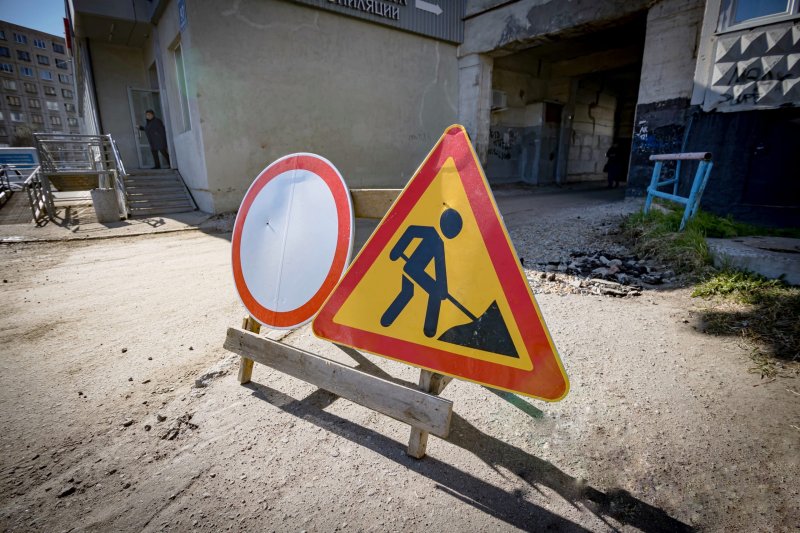 Из-за выбоин не могли проехать во двор Мончегорска экстренные службы