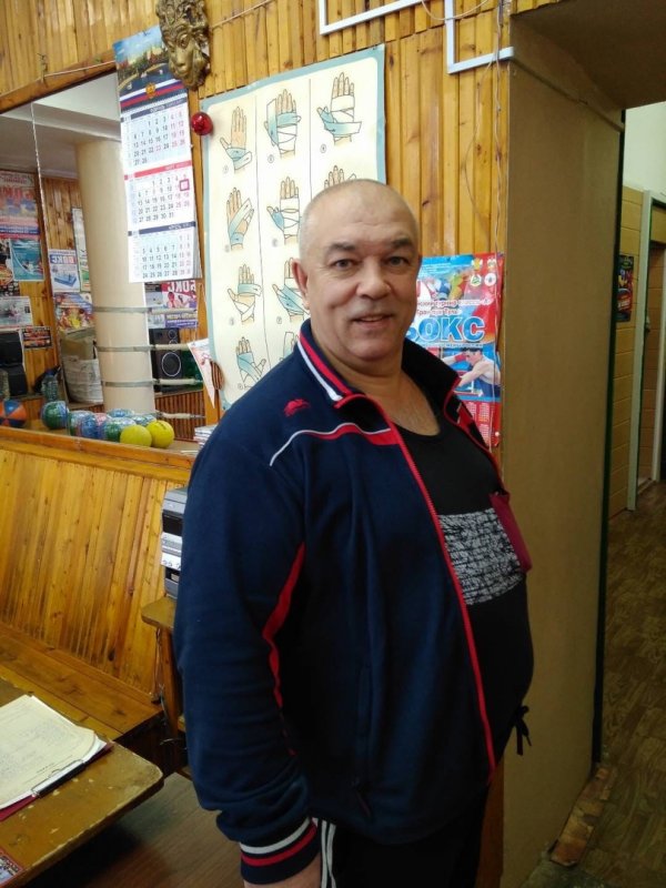 Тренера из Мончегорска наградили губернаторским Знаком