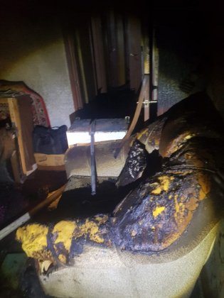 Спасено 3 и эвакуировано 8 человек из горящей пятиэтажки в Мурманске