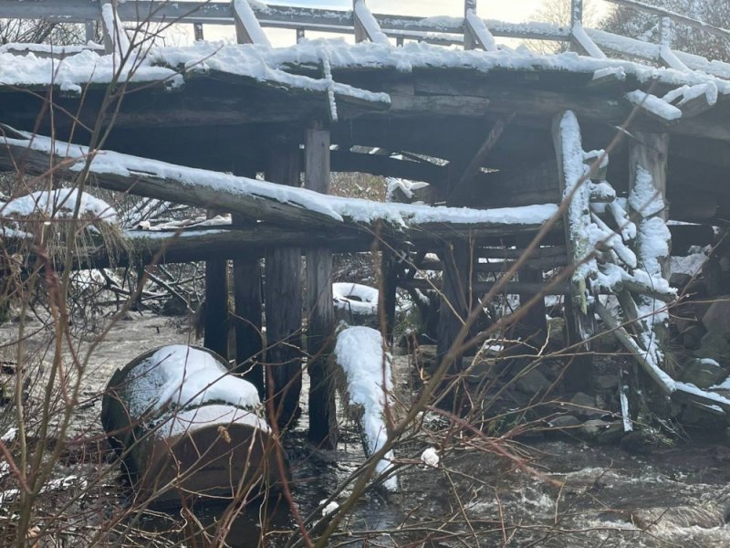 Отремонтируют деревянный мост через реку Роста в Мурманске