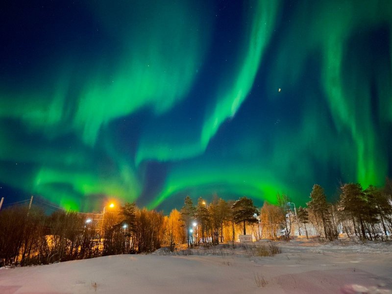 Красивейшее северное сияние за зиму засняли мурманчане