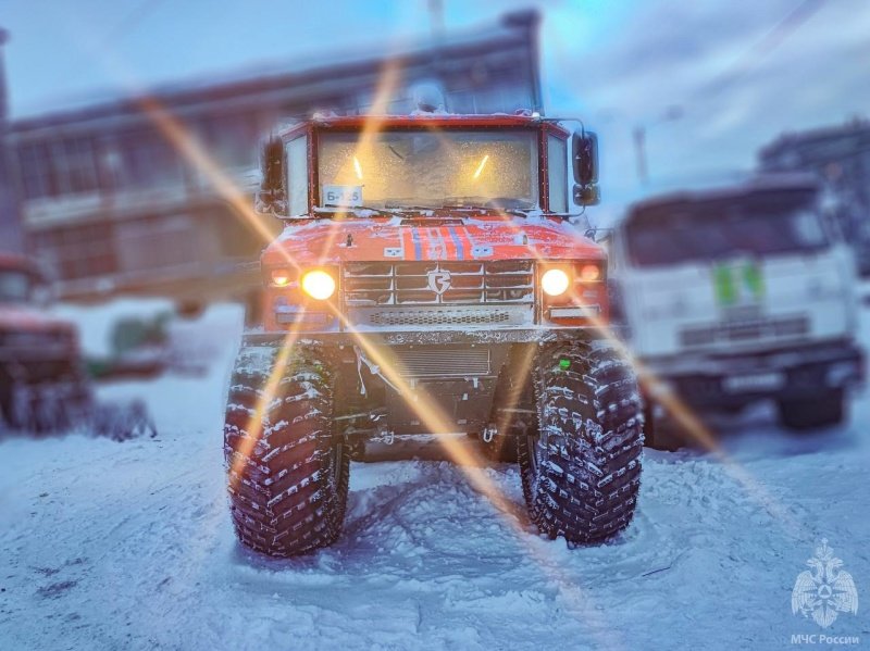 Снегоболотоходы «Бурлак» получили заполярные спасатели