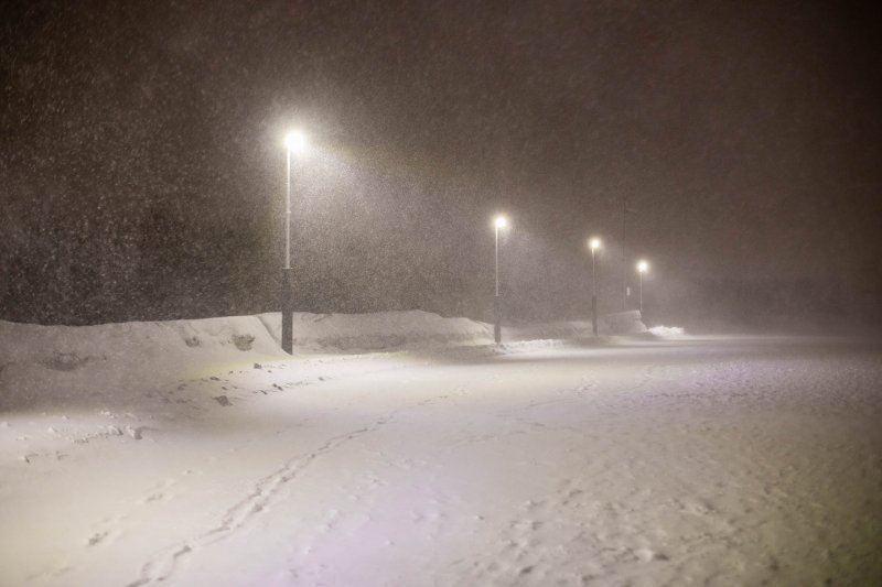 Дорогу на Никель закрыли из-за метели
