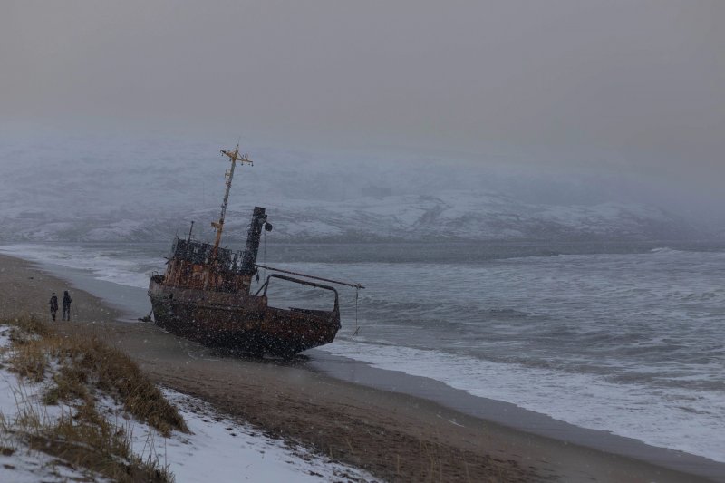 В Териберке построили рыбацкую деревню