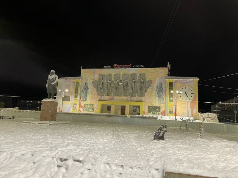 В Никеле заменят подрядчика на ремонт ДК «Восход»