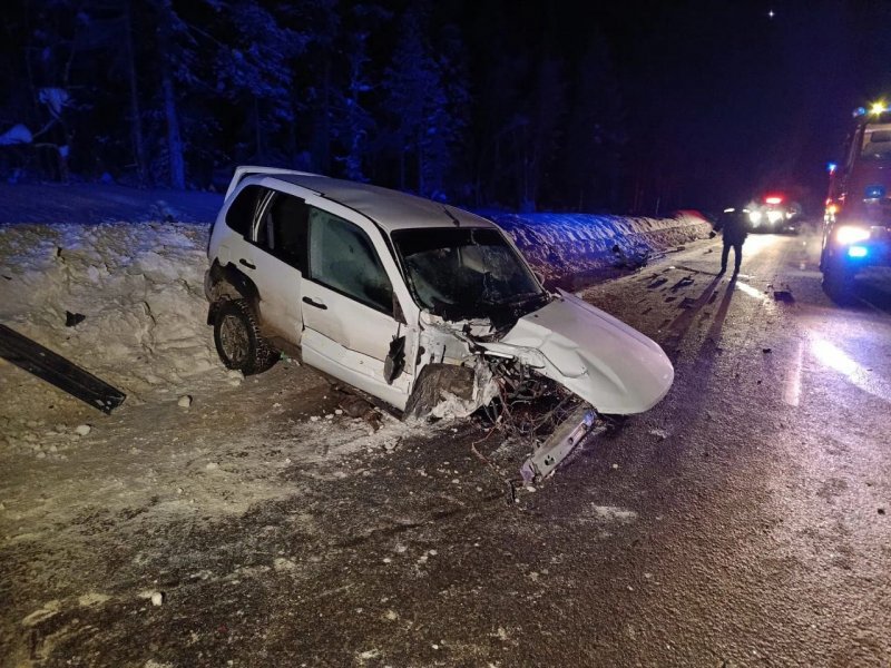 От удара вырвало двигатель: погиб человек в лобовом ДТП в Кандалакшском районе