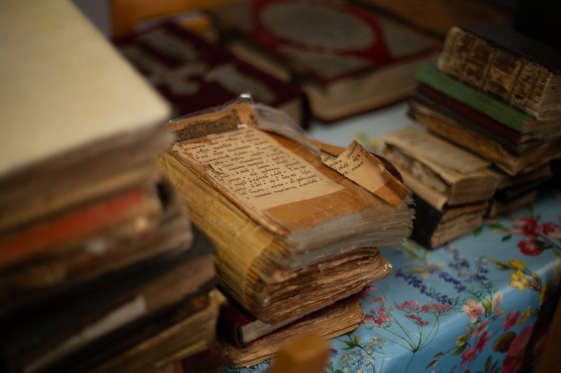 Отреставрируют уникальные экспонаты библиотеки Свято-Никольского собора в Мурманске