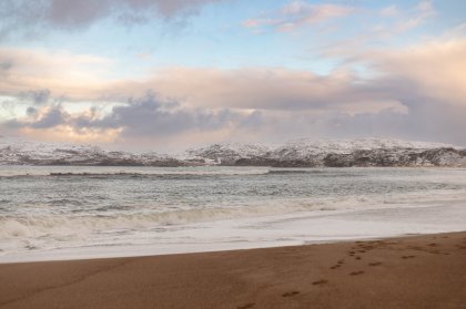 На сутки запретили судам выходить в Териберке и Ура-Губе