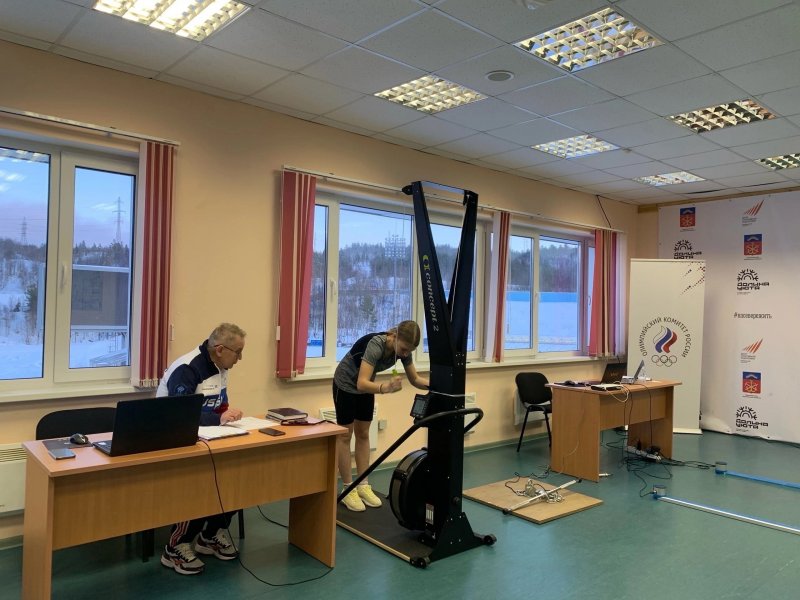 Спортсменов тестируют с помощью мобильной лаборатории в Мурманске