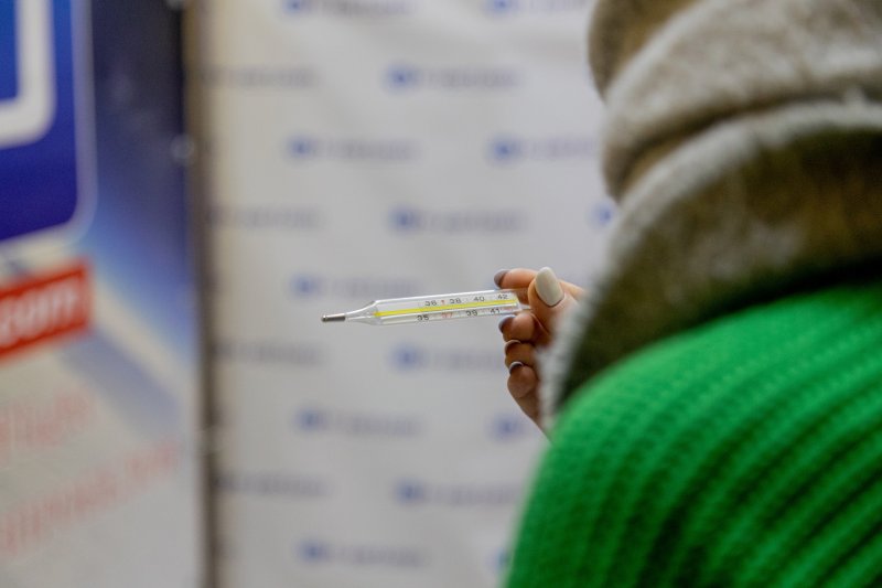 Заболеваемость COVID-19 вдвое снизилась в Мурманской области